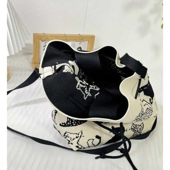 Black White Cat Bucket Bag Shoulder Crossbody Knit Drawstring - Picture 6 of 11